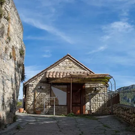 Prázdninový dům La Maison Du Causse Noir